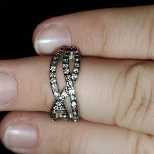 Stretchy women's ring